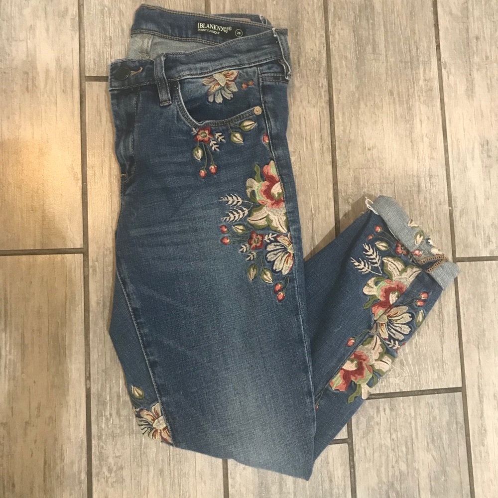 Blank NYC skinny jeans with flower embroidery